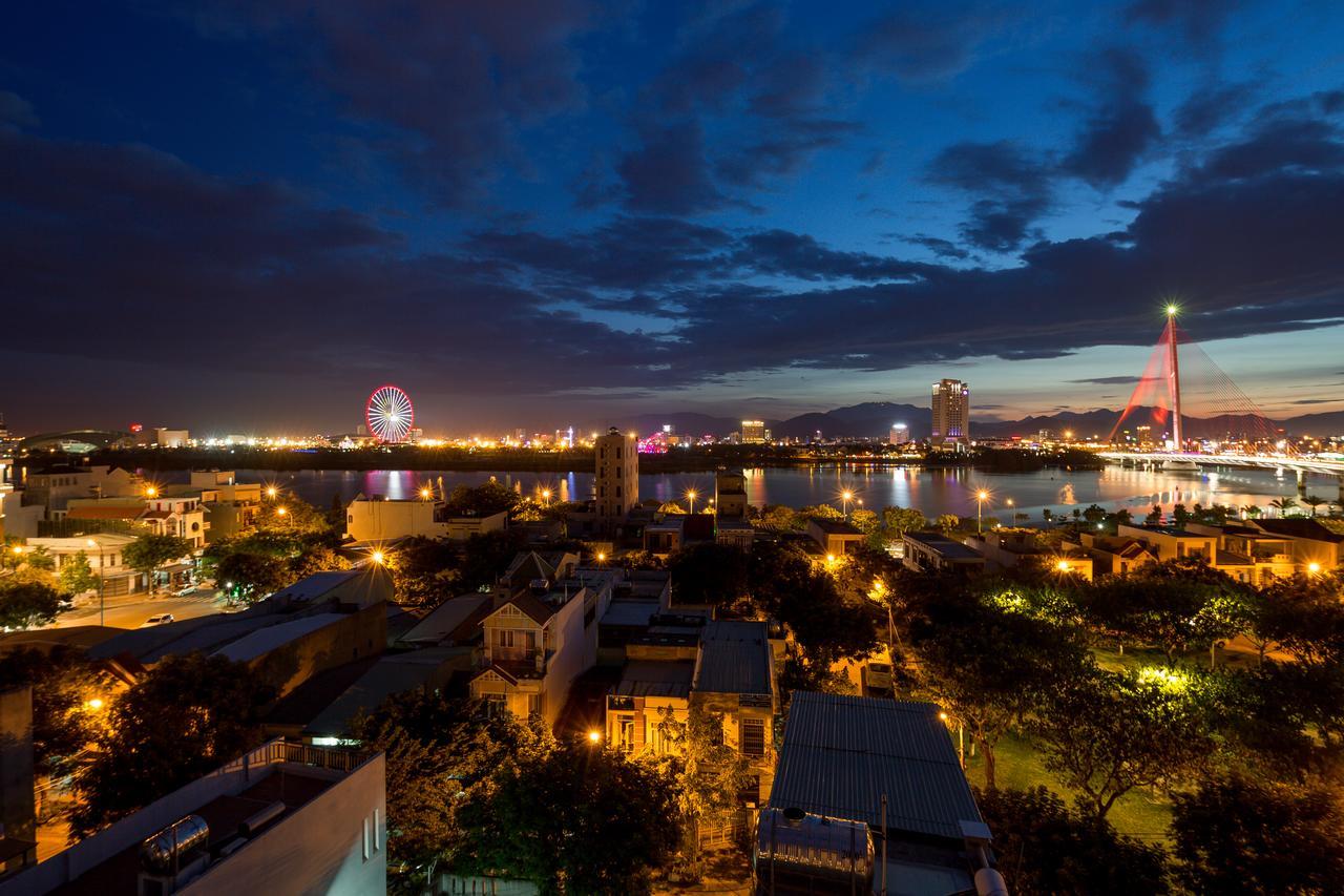 CaLi Night Hotel Da Nang Buitenkant foto